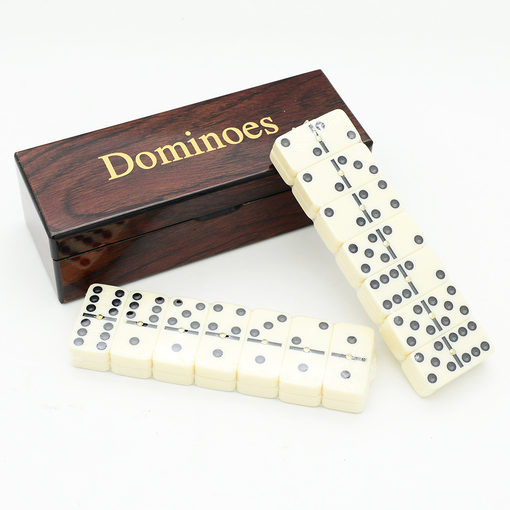 Set di 28 Pezzi di Domino in R - Woodworking For Beginners recensione e prezzo