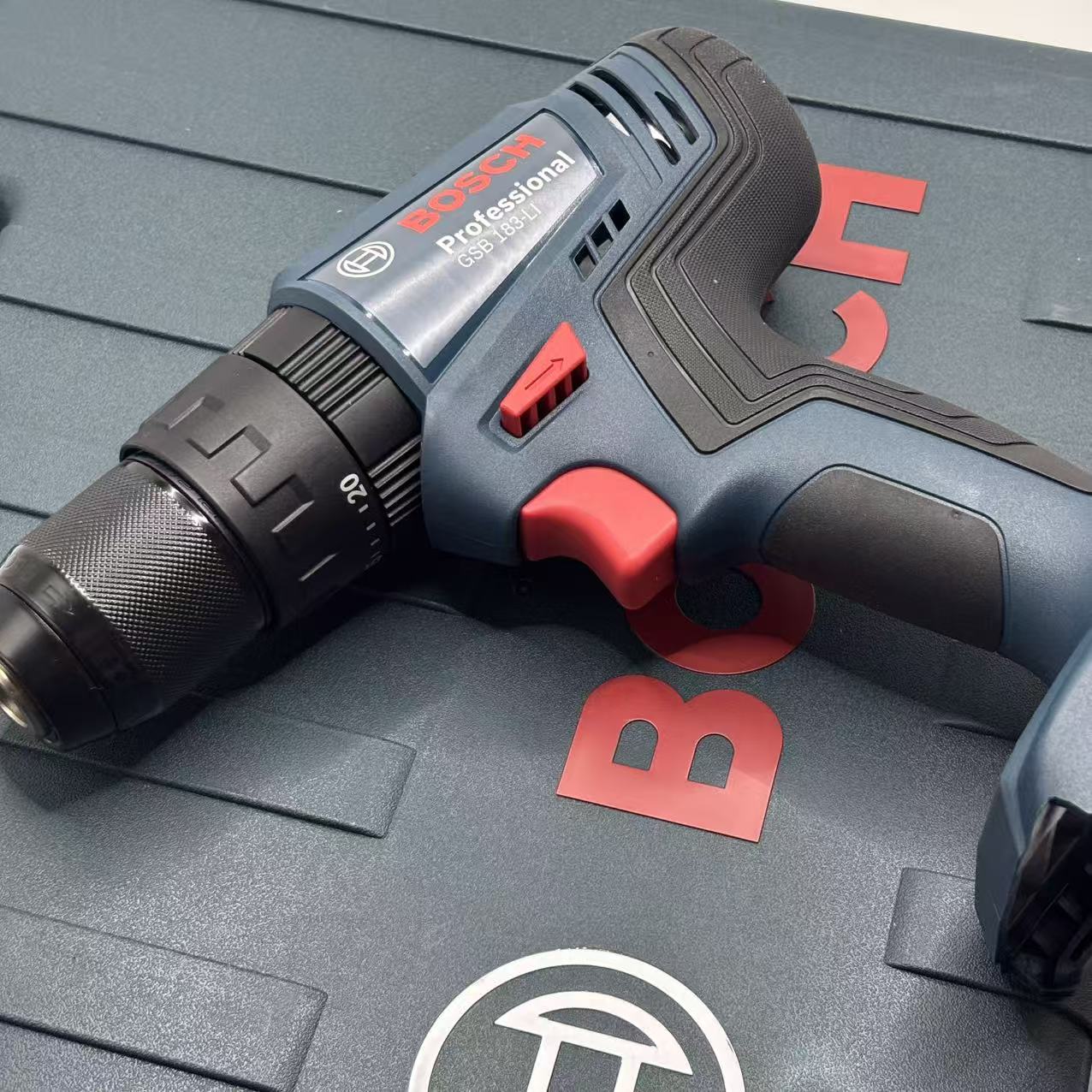 Trapano a Percussione Senza Sp - Bosch Drill Gsb 18V recensione e prezzo